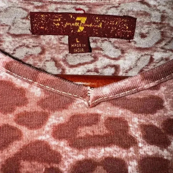 Girls 7 for all mankind V-Neck Pocket Tee Size Large - Picture 4 of 5